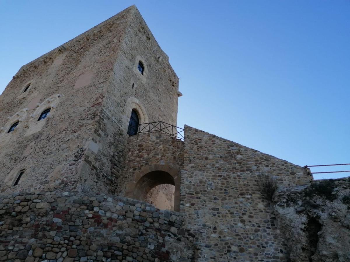 Momaliar House Villa Campofelice Di Roccella Eksteriør billede