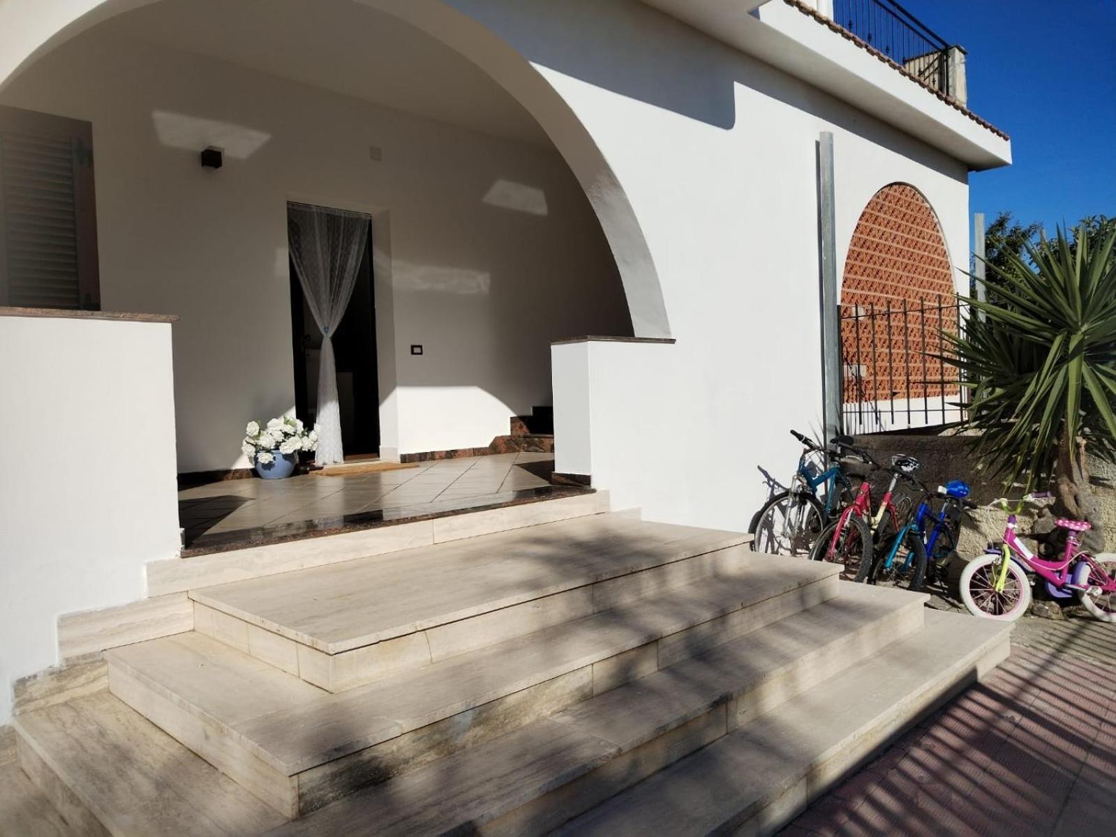 Momaliar House Villa Campofelice Di Roccella Eksteriør billede